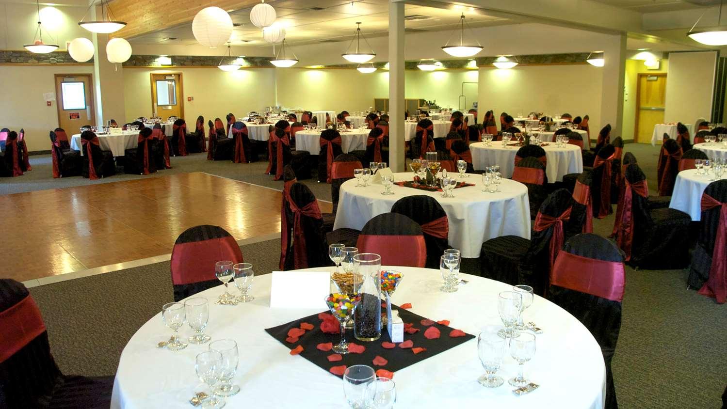 Prestige Hudson Bay Lodge & Conference Centre, Worldhotels Crafted Collection Smithers Exterior foto