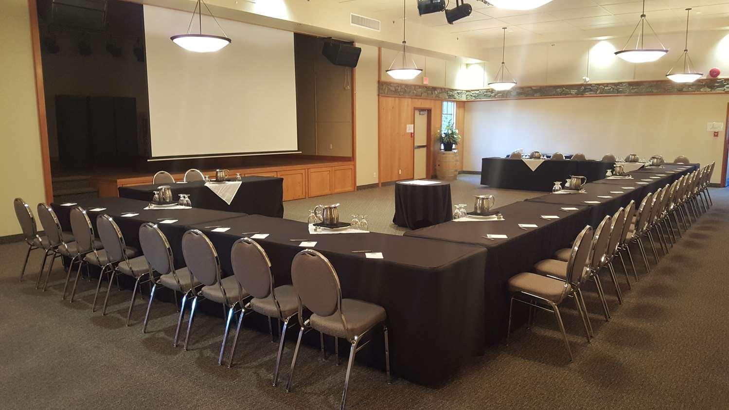 Prestige Hudson Bay Lodge & Conference Centre, Worldhotels Crafted Collection Smithers Exterior foto
